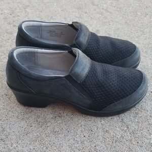 Alegria Womens Eryn Anise Baby Tumble Clog Slip On Shoes Size 38 Slip Resistant